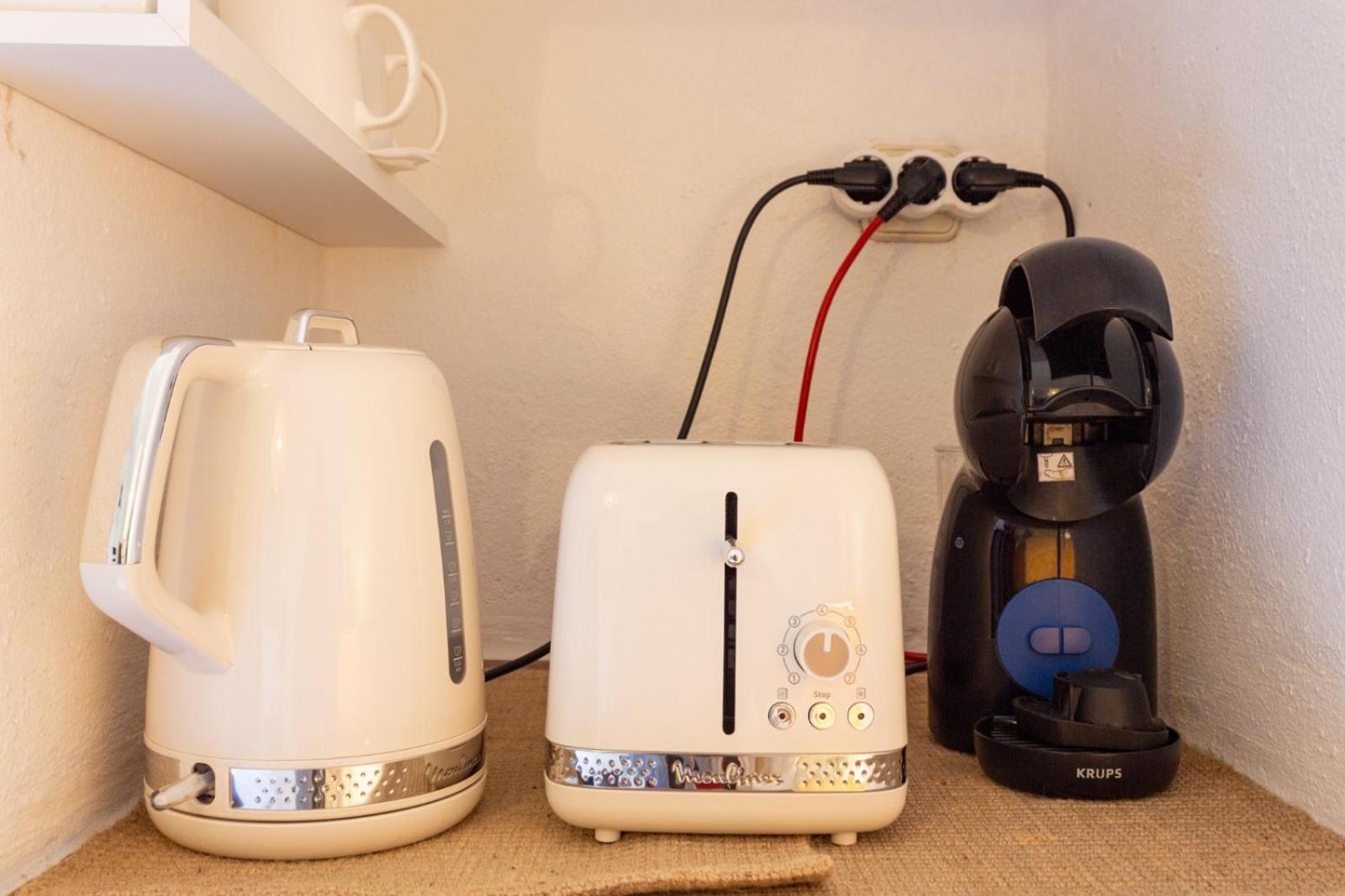 Casa Da Adoa B&B ポルチーニョ・ダ・アラービダ 部屋 写真